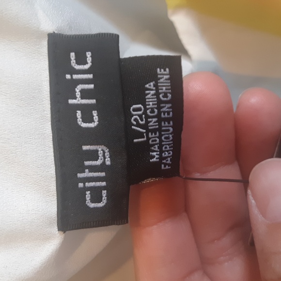 NWT Plus size Romper City Chic - Playsuit Gelato Stripe - Picture 3 of 3